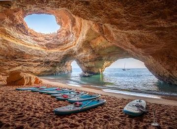 portugal/faro/attraction/blue-xperiences-sup-benagil-caves