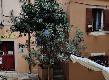 croatia/rovinj/attraction/arched-halls-and-the-field-of-st-thomas