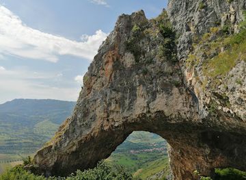 romania/alba/attraction/grota-studentilor