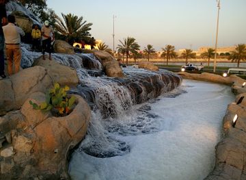 bahrain/sitra/attraction/muharraq-s-artificial-waterfall