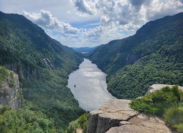 new-york/adirondack-mountains/attraction/indian-head-trailhead