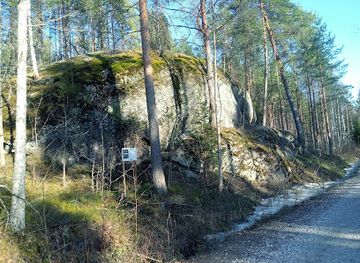 finland/finnish-lakeland/attraction/slaughter-rock