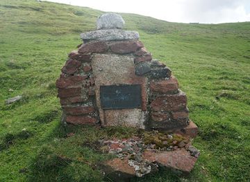 united-kingdom/shetland/attraction/the-hollanders-graves