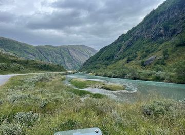 norway/jotunheimen-national-park/attraction/dumdalen-grotter-parkering
