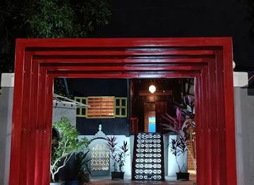 cambodia/siem-reap/attraction/sombai-cambodian-liqueur-and-souvenirs