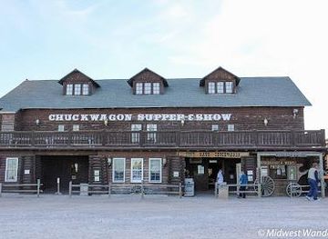south-dakota/rapid-city/attraction/fort-hays-chuckwagon-supper-show