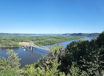 iowa/great-river-road/attraction/mount-hosmer-park