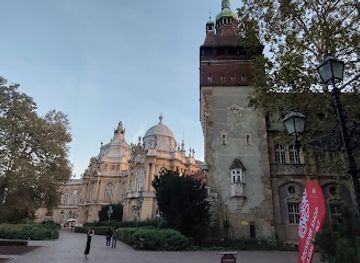 hungary/budapest/attraction/one-of-budapest-hidden-status