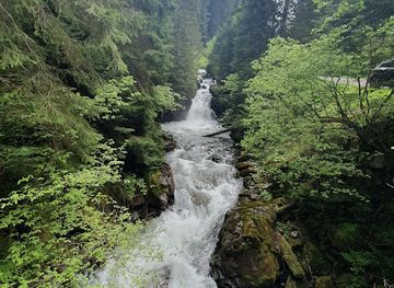romania/caras-severin/attraction/cascada-sucului