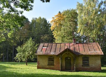 lithuania/trakai-island-castle/attraction/uzutrakio-dvaro-keltininko-namelis