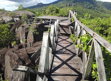 seychelles/anse-royale/attraction/glacis-la-reserve-trail