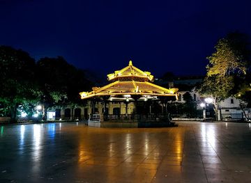 vietnam/hanoi/attraction/sword-lake-octagon-house