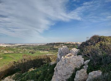 malta/victoria-lines/attraction/il-qolla