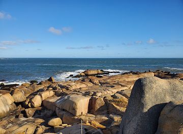 uruguay/rocha/attraction/la-calavera-beach