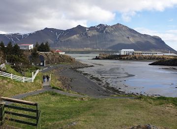 iceland/borgarnes/attraction/bjossarolo-playground