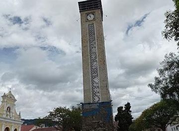 ecuador/loja/attraction/independence-square-san-sebastian