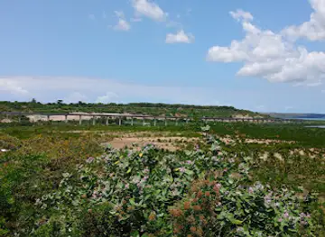 Dongo Kundu Sightseeing and Parking