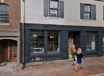 new-hampshire/seacoast-region/attraction/shark-wall