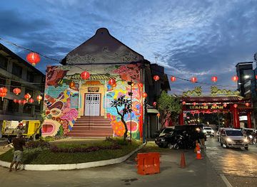 indonesia/surabaya/simokerto/attraction/kya-kya-surabaya