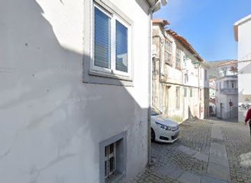 portugal/serra-da-estrela/attraction/crianca-con-mensaje