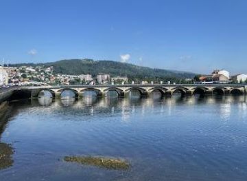 spain/santiago-de-compostela/attraction/ponte-do-burgo