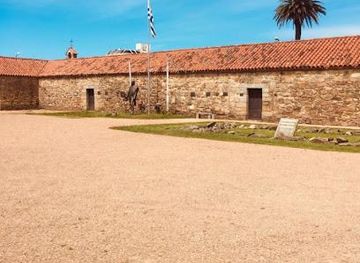 uruguay/punta-del-este/attraction/the-barracks-of-the-dragons