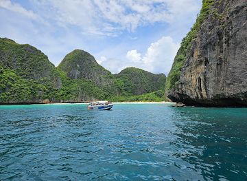 thailand/andaman-coast/attraction/maya-bay
