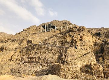 jordan/ghor-al-safi/attraction/lot-s-cave