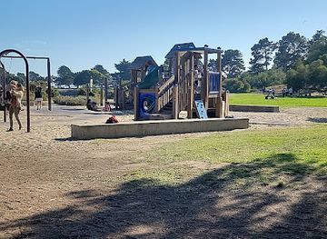 california/east-bay/attraction/shorebird-park-stage