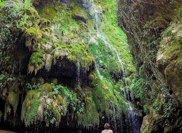 lebanon/bcharre/attraction/hadchit-natural-spring