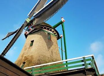 netherlands/volendam/attraction/de-schoolmeester-westzaan