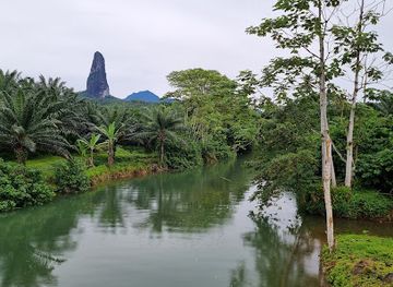 sao-tome-and-principe/lobata/attraction/cao-grande-peak