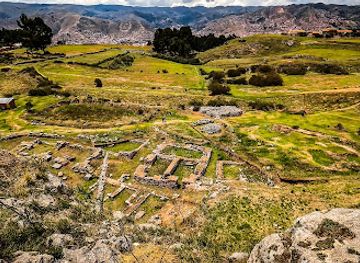 peru/sacred-valley/attraction/temple-of-the-moon