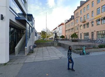 finland/vaasa/attraction/foretagarstatyn