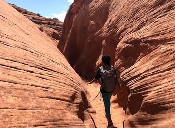 utah/bryce-canyon-national-park/attraction/spooky-slot-canyon