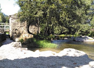 portugal/minho/attraction/praia-fluvial-de-porto-carrero
