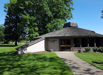 ohio/dundee-falls/attraction/fort-laurens-museum