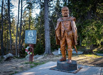 slovakia/strbske-pleso/attraction/socha-jozef-szentivanyi