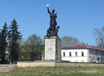 latvia/livonia/attraction/vienoti-latvijai-piemineklis-latgales-atbrivotajiem