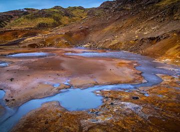 iceland/fimmvorduhals-pass/attraction/seltun-geothermal-area