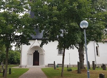 sweden/gotaland/attraction/garda-kyrka