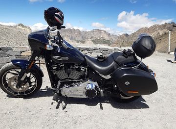 france/ecrins-national-park/attraction/alpes-custom