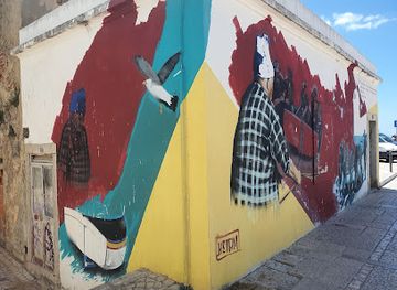 portugal/arrabida-natural-park/attraction/painel-de-sesimbra