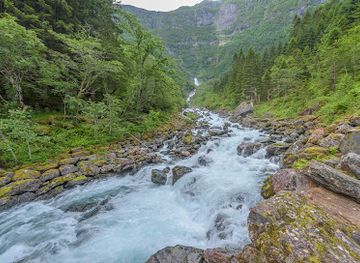 norway/trolltunga/attraction/bjodnabykse