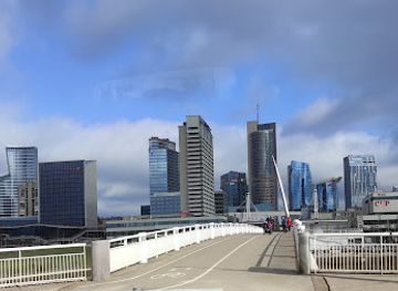 lithuania/vilnius-region/attraction/baltasis-tiltas