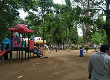 india/mumbai/juhu/attraction/juhu-garden