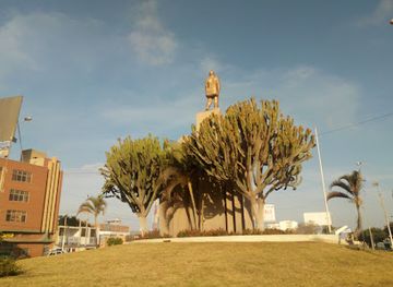 peru/chiclayo-region/attraction/ovalo-quinones