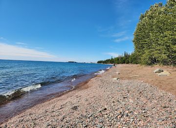 minnesota/gunflint-trail/attraction/old-shore-beach