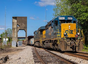 alabama/tuskegee-national-forest/attraction/opelika-csx-ns-diamond-crossing