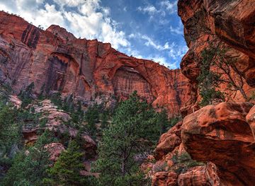utah/zion-national-park/attraction/kolob-arch